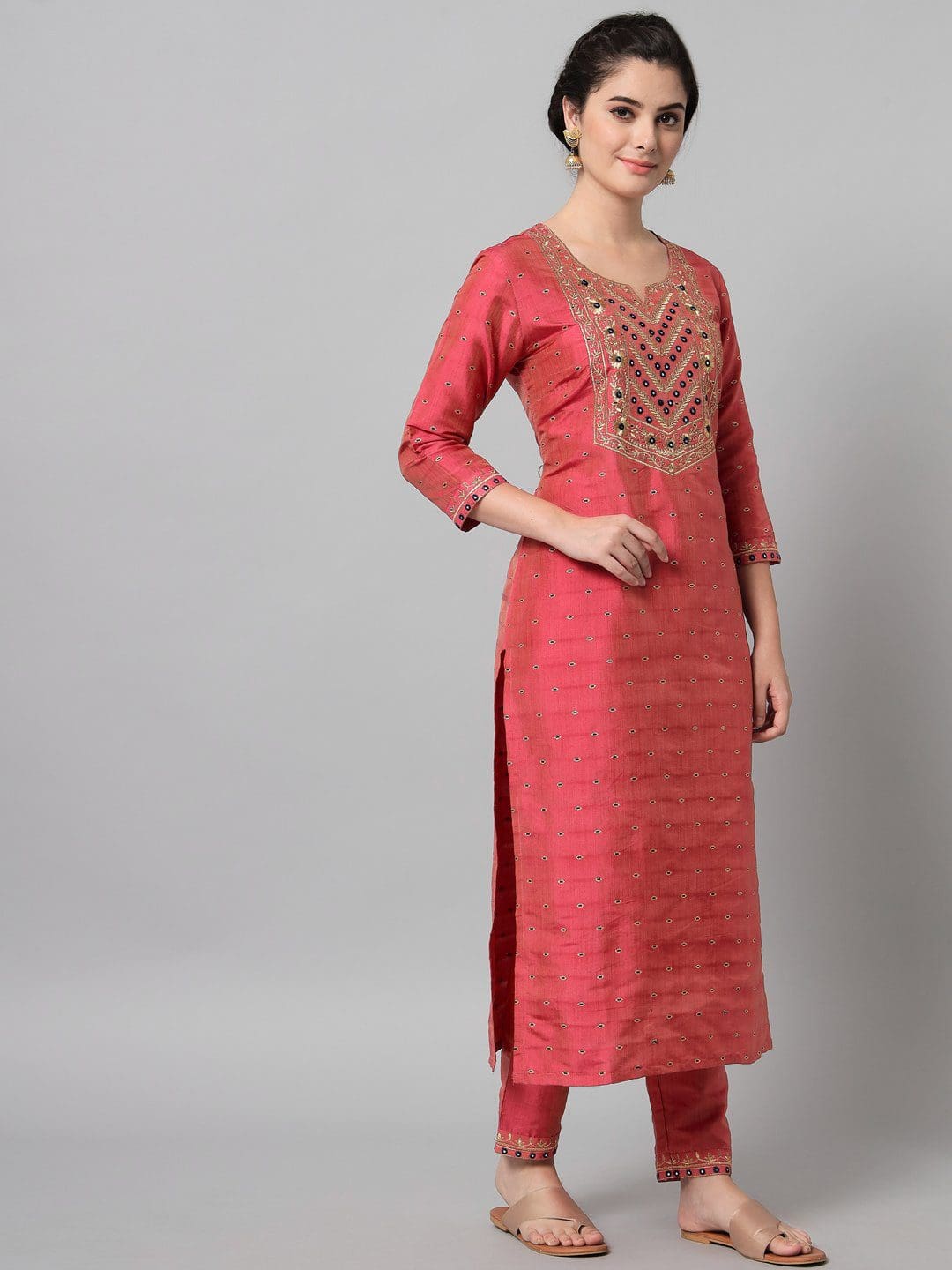 Stunning Rayon Fabric Color Magenta Kurta And Trouser Set With Zari Embroidery For Women